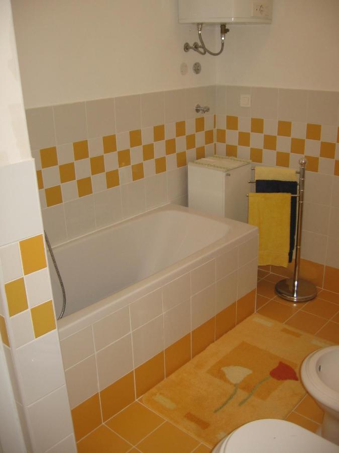 Redi A3 Apartment ราบัซ ภายนอก รูปภาพ